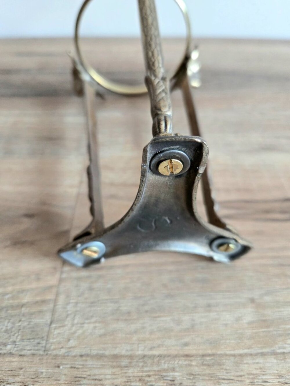 Vintage Ram's Head Plant Stand or Candleholder Hoof Feet Art Nouveau Style - Picture 6 of 7